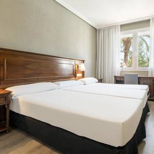 Doppelbett mit zusätzlichem bett Hotel ILUNION Las Lomas Mérida